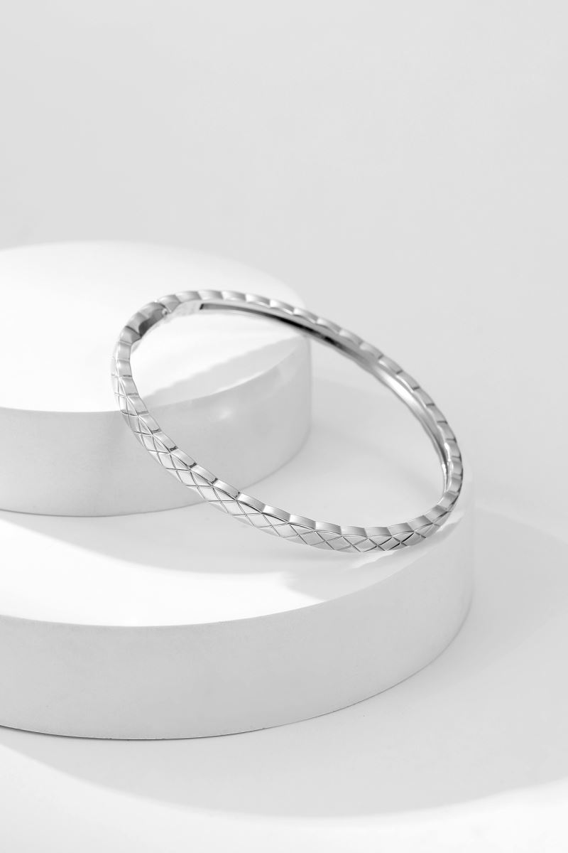 Ch**el bracelets